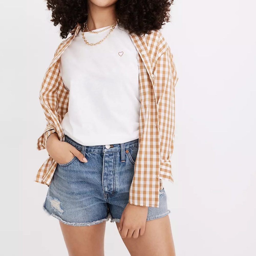 Curvy Relaxed Denim Shorts in Homecrest Wash: Ripped Edition